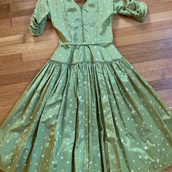 Very elegant vintage handmade 50s/60s classic circle princess dress. - Picture 4 of 8